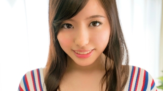 ETQT-073 Shiho-chan, who has a clear white skin, a G-cup whip, a raw reed, a miniskirt, and a cute voice! !