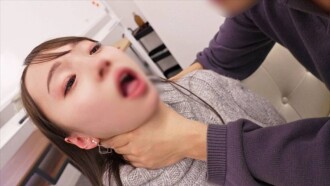 FC2-PPV-4724729 [The most insane splash irrumatio] Super cute college girl deep throat squirting with her throat bulged out, a crazy meat masturbator [Reiwa era nonsense]