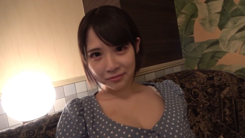 FC2-PPV-4736166 A cute girl I found on a dating site who lifted her hips and twitched, &quot;It feels so good!&quot; She even begged for a creampie at the end ♡