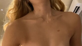 FC2-PPV-4792003 A sequel to the story of a gal wife who has sex on a dating app. She happily says, "My husband left me a love bite lol," but this is a stupid wife who inserts another man's dick raw lol