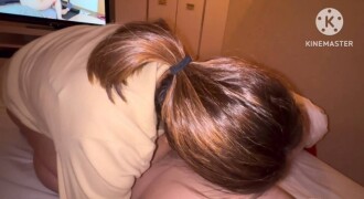 Poster phim FC2-PPV-4812268 She works at a local supermarket as a cashier, and is an ordinary housewife, but she is teased for her bowlegged posture, which she has never shown to her husband. Customers have no idea that an ordinary housewife working the cash register