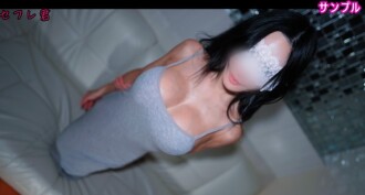 FC2-PPV-4831118 My friend's wife has big H-cup breasts and I couldn't resist cuckolding her and creampied her!! She was made to cum inside and then she lost control and started riding him in a serious cowgirl position on top of someone other tha