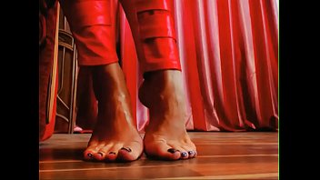 Creamy Oily European Feet