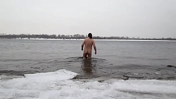 ⁣Water, Swim, Cold, Winter - Unknown - 2025 - Amazing - Experience - Video 5902922