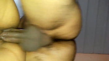 ⁣Enterrando A Rola No Bucet_o Da Novinha