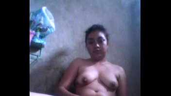 VID-20150202-WA0003 - Se-masturba