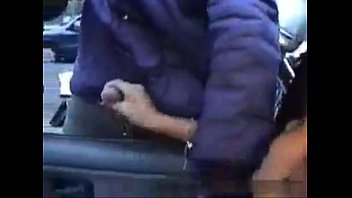 ⁣Punhetando Em Publico