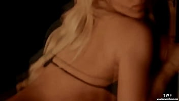 ⁣Shakira Pole Dance-