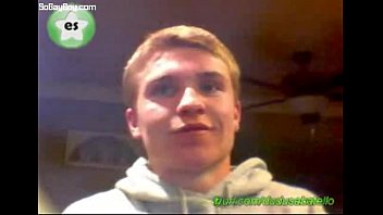 ⁣Cute Guy Wanking Off On Webcam