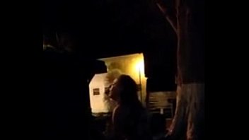 ⁣Cặp đ_i làm tình giữa phố tại bến Ninh Kiều Cần Thơ