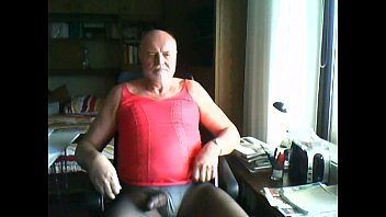 ⁣Wichsen Vor Der Webcam