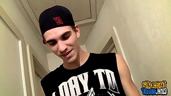 ⁣We Love Seeing Straight Thug Cherokee Enjoying His Cock