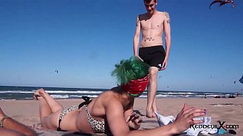 ⁣Punk Slut Fucked On The Beach - Brandy Moloka