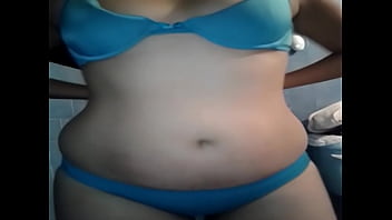 Otro Mas Enseñando Mi Lindo Cuerpo