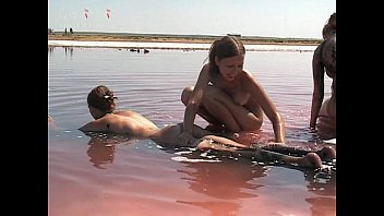 Abelina _ Valentina Lets Wash Now