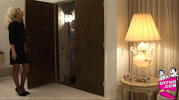 ⁣Girls Enjoying Girls 1048