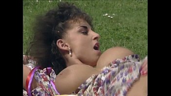 ⁣Sarah Young Assfuck At The Pool