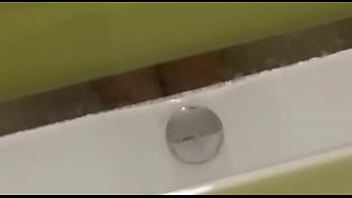 ⁣VID-20150820-WA0002 - Man-bath1