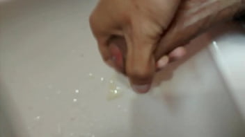 ⁣Punheta No Banheiro - no, punheta, soloboy, banheiro - Video 5528936