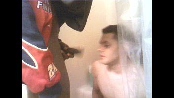 ⁣Black Boi Cuming And Pissing On White Boy Face