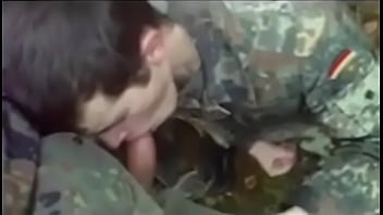 ⁣Boquete No Militar Loiro Alemao Gostoso