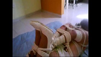 9 Coral Totalmente Atada