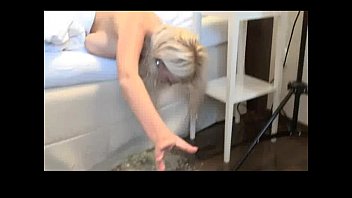 Girls Vomit Puke Puking Vomiting Gagging - Gagging-gag-sick-puke-vomit-spew-barf-puking-barfing-vomi