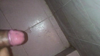 ⁣Desi Dick Huge Cum