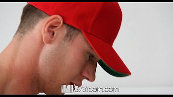 ⁣Mike Demarco Delivers Cum Explosion On Hot Guy