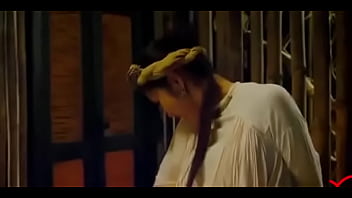 ⁣Cảnh nóng trong phim Mỹ Nh_n Kế 3D