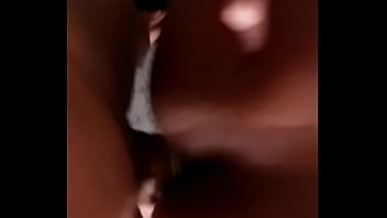 ⁣Comendo A Cachorra D.