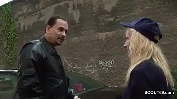 ⁣Deutsche Politesse Ist Notgeil Und Laesst Sich Vom Falschparker Im Park Ficken