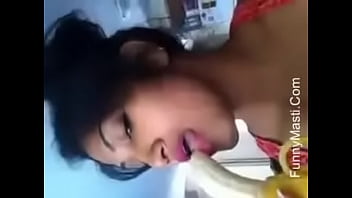⁣Indian Girl Choosing Banana In Hot Style