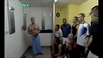 ⁣Primeiro Dia No Exército