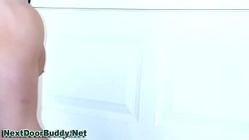 Muscly Amateur Gets Cum