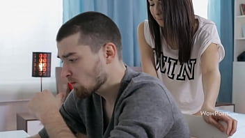 ⁣Sexo Oral Na Cama