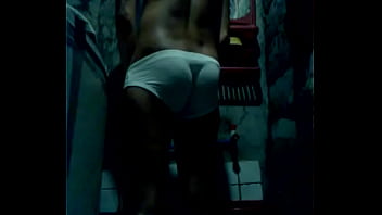 Pinoy Inabutan Ng Libog Nag Jakol Sa Cr