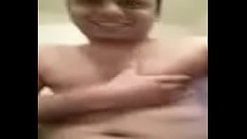 ⁣Fat Man Bounces Jelly Rolls