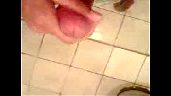 ⁣Eu Batendo Punheta Com Tesão E Gozando Gostoso No Banheiro Em Casa