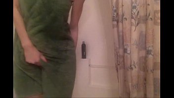 ⁣Alyssa Getting Freaky In The Shower.