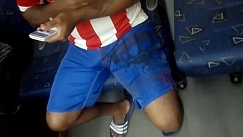⁣Sem Cueca No Busão