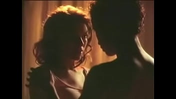 Kari Wuhrer Rae Dawn – Video