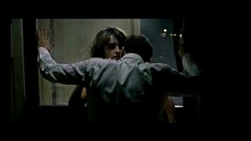 ⁣Penelope Cruz Bangged In A Window....