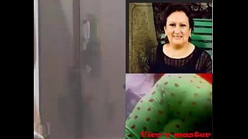 ⁣Espiando A Mi Tía: Tetona