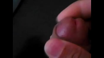 MOV 0001-1 - Punheta-gozando-gostoso-soloboy
