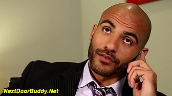 ⁣Amateur Jock Face Spunked