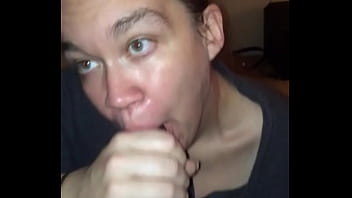 White Bitch Sucking My Dick Then Cleaning That Nut Up Proper