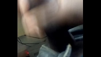 Tocando Uma Para Relaxar