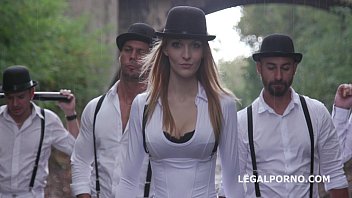 A Clockwork Gang Pilot – Part 1/3 : The Extreme Kira Thorn Gangbang