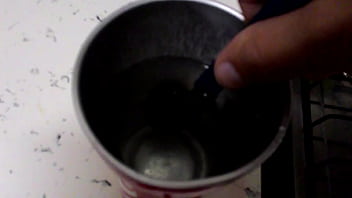 Colher Novinha Arrombando Uma água Safada Gemendo Tipo Tsssss Ahhhhh